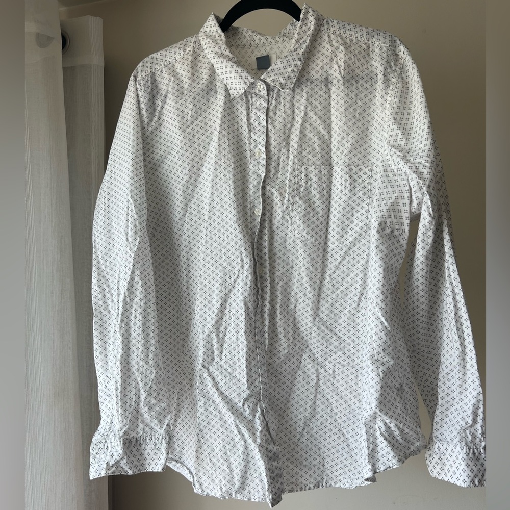 Old Navy button down shirt with collar, 100%cotton, XXL